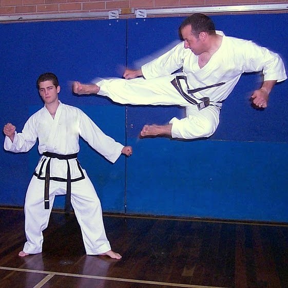 Dane Meade Flying sidekick 1999 Taekwondo Perth 13126849 799984140137519 927029345 n 002